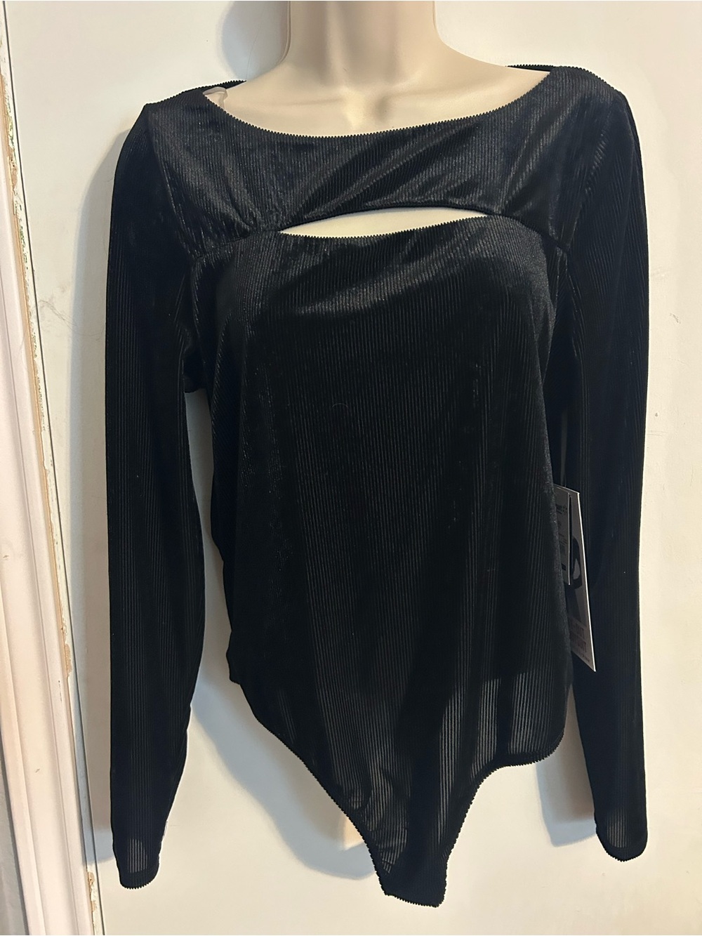Women's Black Cutout Long-Sleeve Bodysuit Top